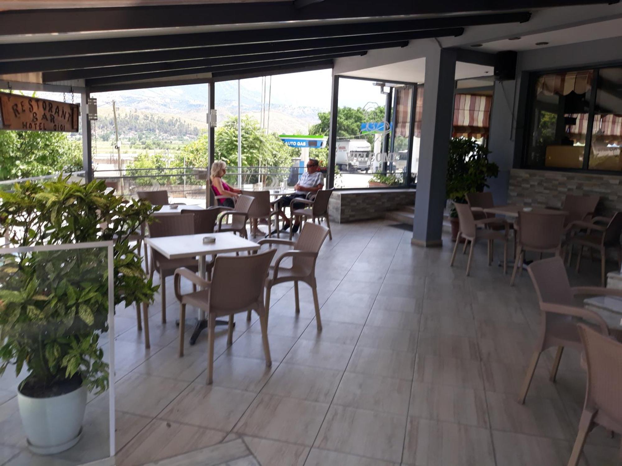 Qiqi Hotel Gjirokastër Buitenkant foto